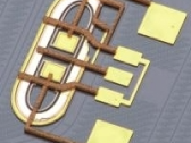 PZT-integrated SiN microcomb resonator